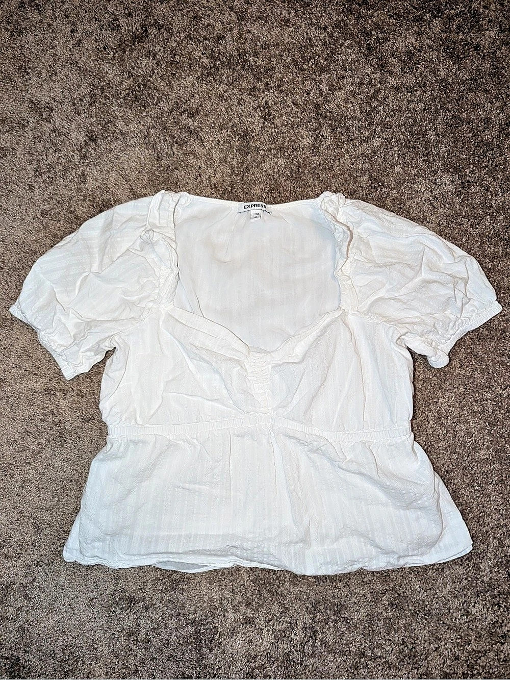 ☘️ Express White Short Sleeve Blouse Size Medium